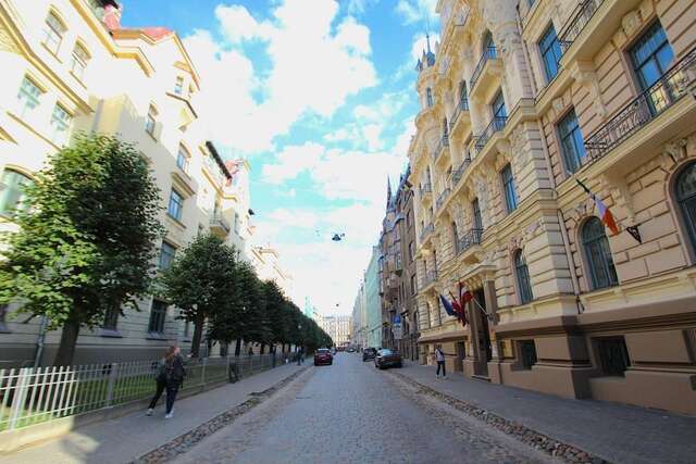 Апартаменты LUX Art Nouveau Apartment in Historical Center Рига-35
